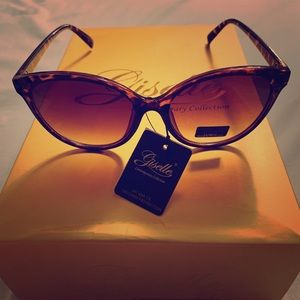 Gisselle Womans Sunglasses